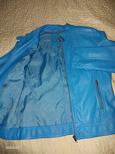 Куртка р. M- L (1 фото из 6)
