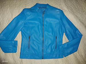 Куртка р. M- L (2 фото из 6)