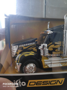 Maisto Design: Custom Rigs 1/64 (3 фото из 3)