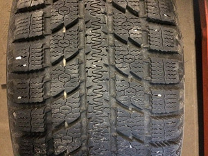 Toyo Observe GSi5 205/55R16 (2 фото из 3)
