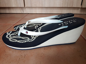 Tommy Hilfiger plätud nr 40 (2 foto / 3)
