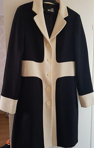 Love Moschino mantel! (5 foto / 5)