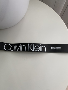 Calvin Klein (2 foto / 4)