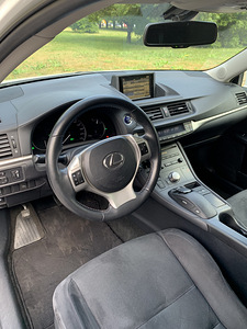 Lexus (5 фото из 6)