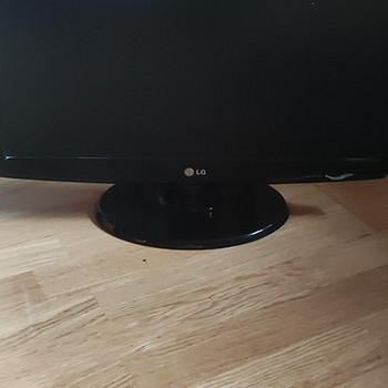 Töökorras arvutiekraan. Firmalt LG
