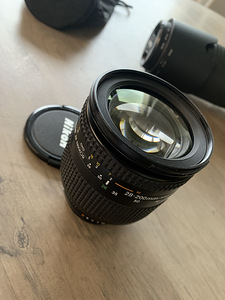 AF Nikkor 28-200 мм 1: 3,5-5,6 D (5 фото из 5)