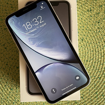 iPhone XR 128GB