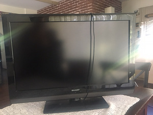 Телевизор Sharp 32 '' (2 фото из 2)