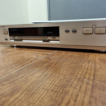 Luxman T 351L