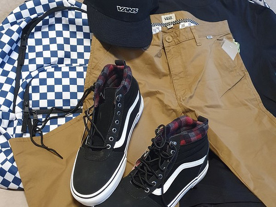 UUED vans jalanõud