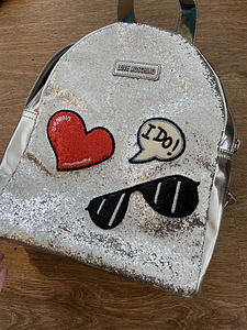 Moschino (1 foto / 3)