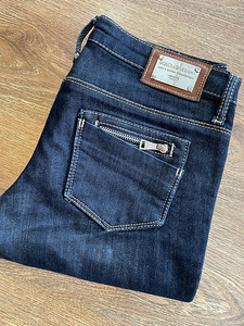 D&G teksad (1 foto / 3)