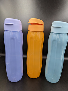 Бутылки Tupperware разных размеров! (3 фото из 5)