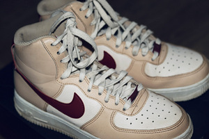 Nike WMNS Air Force 1 High (1 foto / 4)