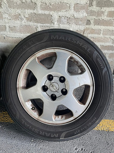 Valuveljed suverehvidega R15 Opel Zafira (1 foto / 5)