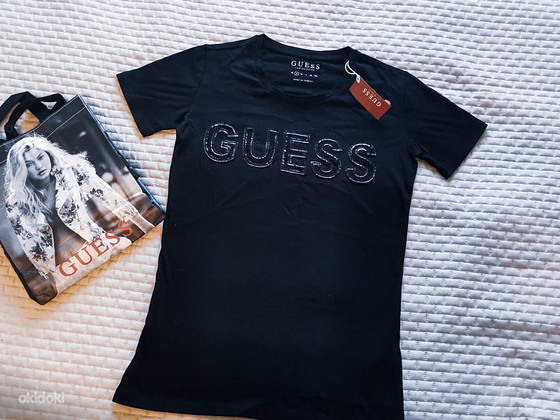 Новая оригинальная футболка Guess