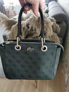 Сумки Guess, оригинал (2 фото из 4)