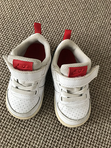 Кроссовки Nike (2 фото из 5)