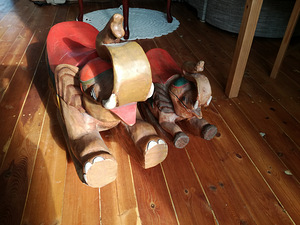 Puidust elevandid müüa. (6 foto / 6)