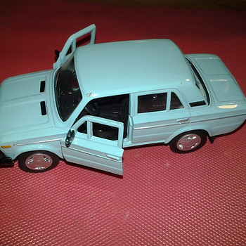 Auto-LADA-2106