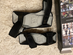 Опора для колена и опора для ног AFCAC SPORTS Powerknee Kne (1 фото из 4)