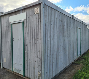 Korralik puitvoodriga soojak l2.9m x 8.4m (1 foto / 3)
