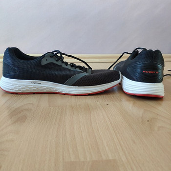 Asics беговые, спортивная обувь, нет. 45