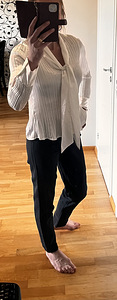 Müügis musta värvi, soliidsed püksid, suurus 36 (2 foto / 8)