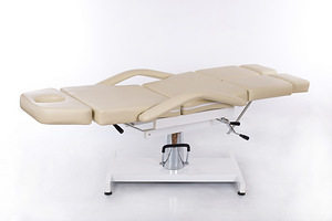 Kušett pediküüri ja kosmetoloogia jaoks CH-235 beige (4 foto / 10)