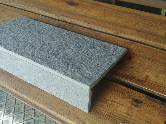 Keraamilised bordüürid ja nurgad