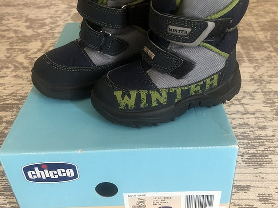 Новые зимние сапоги Chicco 22