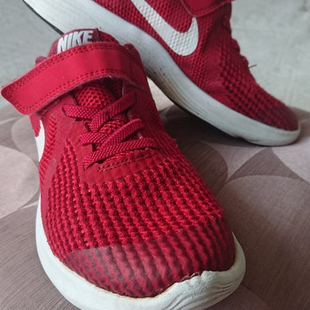 Nike tossud nr 33.5