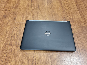 Dell Latitude E7470 I5,16GB,256ssd,FHD.Win 11 (2 foto / 3)