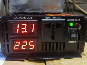 Inverter 1,5/3kW, 12V-230V sinus uus (1 foto / 2)