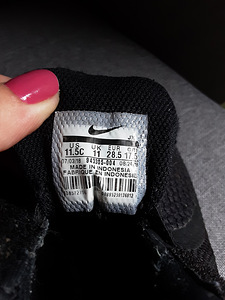 Кроссовки nike размер 28.5 stp17.5 (3 фото из 3)