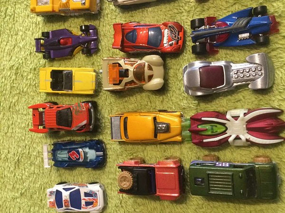 Машинки hot wheels 19 шт.