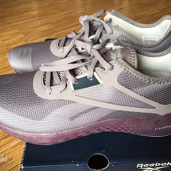 UUED naiste tossud Reebok, suurus 40
