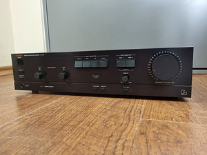 Luxman LV-100 Stereo Integrated Amplifier (1 foto / 3)