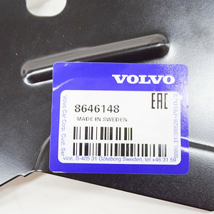 Volvo XC90 Mk1 8646148 fender stay (1 foto / 6)
