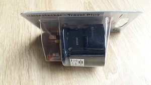 Adapter Euroopa pistikust inglise pistikuni (2 foto / 4)