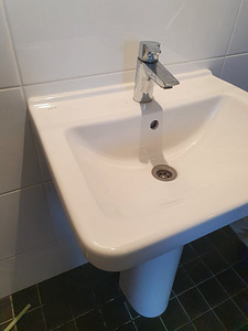 Valamu vannituppa. Vajuma (2 foto / 2)