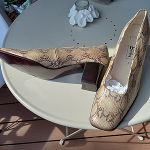 Новые кожаные туфли Betty Barclay р.41 (2 фото из 10)