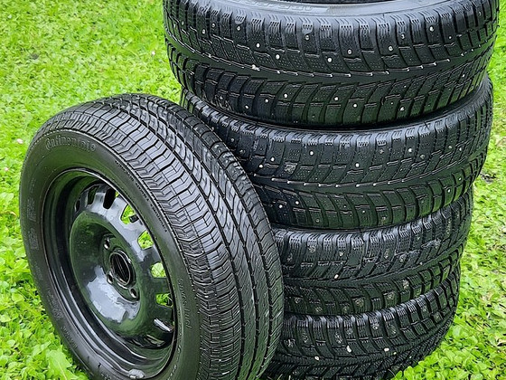 Продаю шины OPEL R14