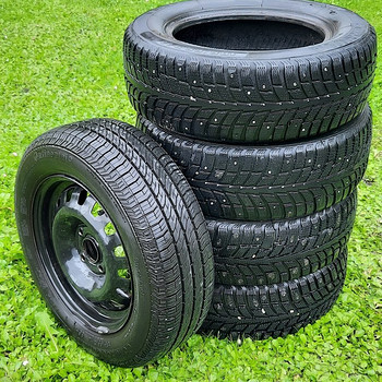 Продаю шины OPEL R14
