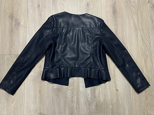 Zara куртка из искусственной кожи (2 фото из 3)