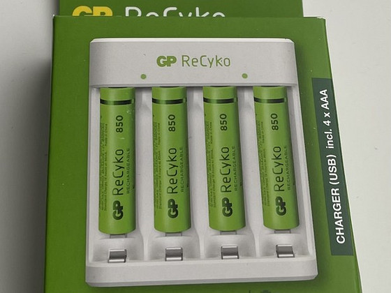 GP Batteries AAA 850mAh 4x ReCyko+ Micro USB charger