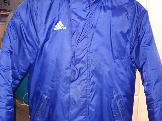 Adidas теплая куртка - р.140/146