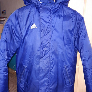 Adidas теплая куртка - р.140/146
