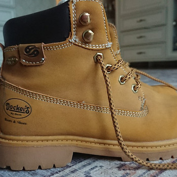 Dockers poolsaapad nr 34