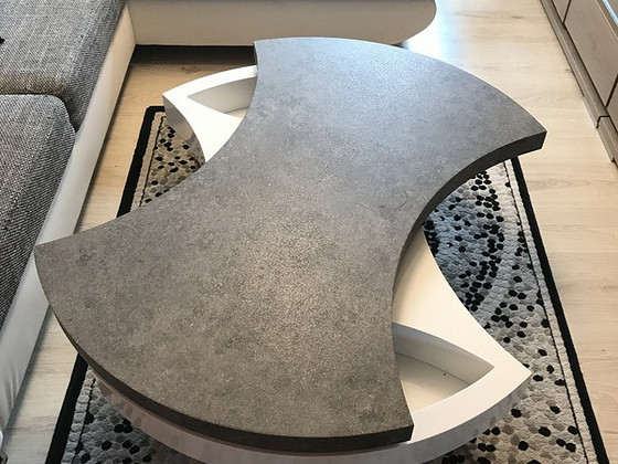 Müüa vähe kasutatud laud